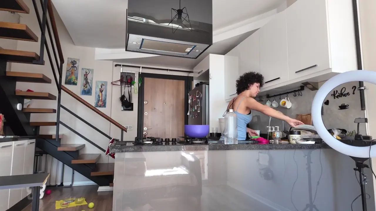 Jupiter1202 ifşa Uyanıyor ve Güne Başlıyor HD