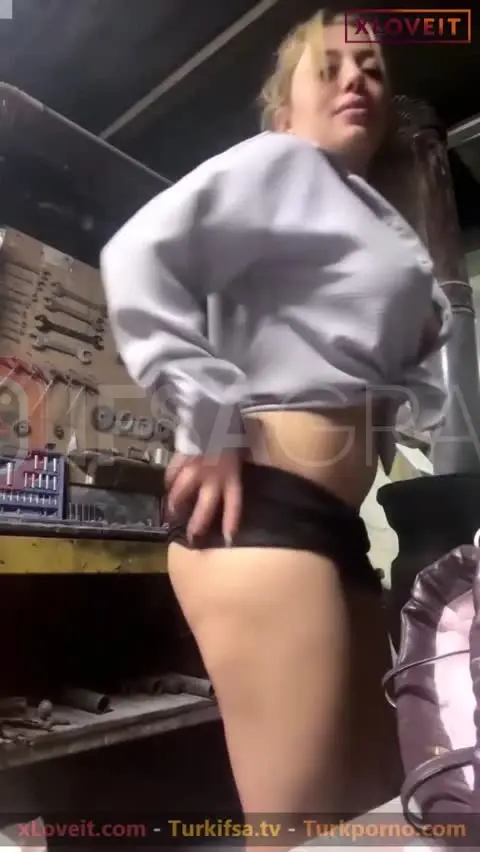 Tango Açelya ifşa tamirhanede kendini sergiliyor nude full HD