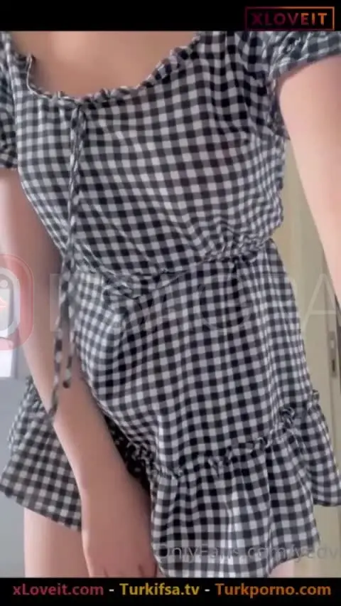 Yednul şarkı eşliğinde soyunup mastürbasyona başlıyor ifşa türkifşa nude izle