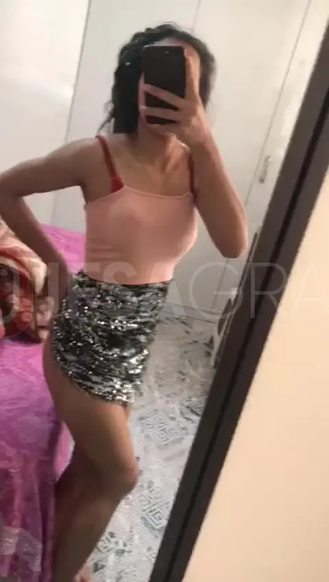 Ayşe evde kaldığı için sikicisini bu videoyla çağırıyor