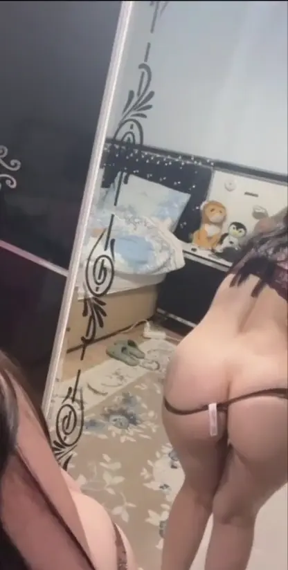 Kübra Yıldız ifşa domalmış külodunu çıkardı amcığı harika