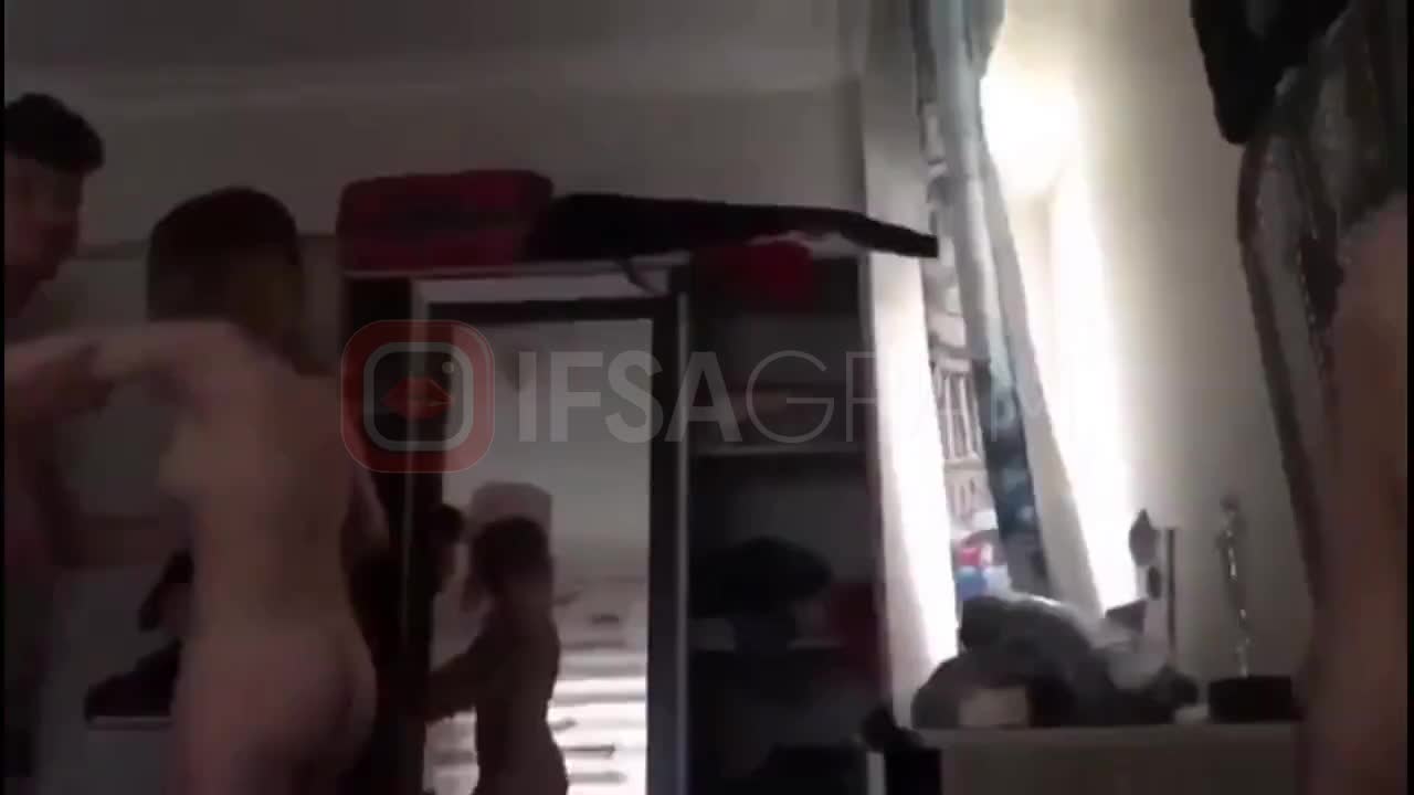 Gençler gizli gizli sikişirken kız "boşalmama çok az kaldı" diyor