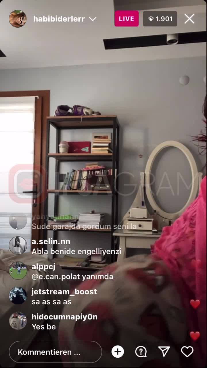 Sudemathers ifşa twerk örümcek adamlı pijamasıyla